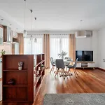 Mokotovia Premium 100m2, Garaż, Winda, 5 łóżek, Wanna Z Hydromasażem, Prysznic, 2 Toalety, F-vat Varsóvia