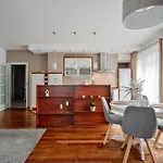 דירה Mokotovia Premium 100m2, Garaz, Winda, 5 Lozek, Wanna Z Hydromasazem, Prysznic, 2 Toalety, F-vat ורשה