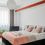 Mokotovia Premium 100m2, Garaz, Winda, 5 Lozek, Wanna Z Hydromasazem, Prysznic, 2 Toalety, F-vat דירה *